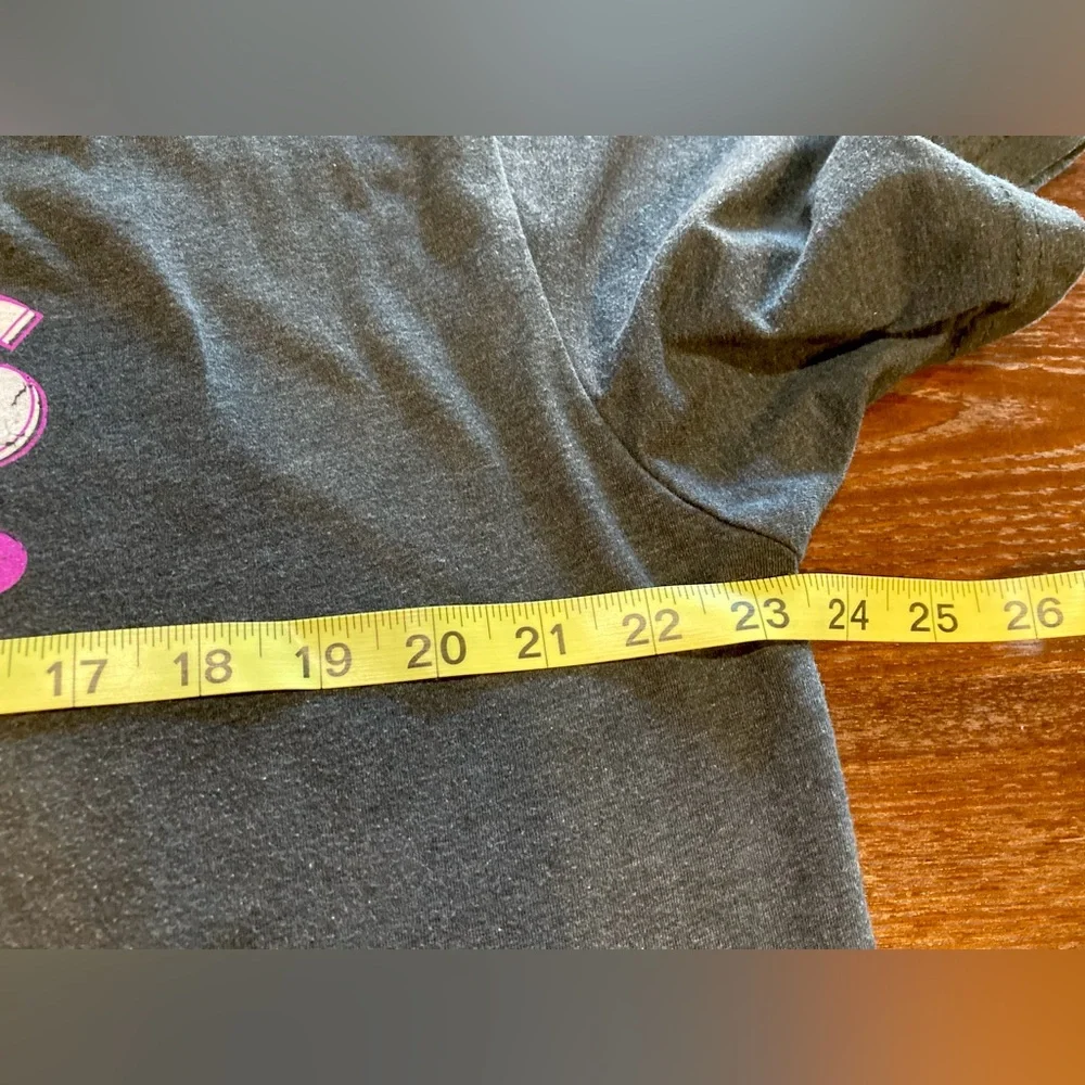Dark Grey Short Sleeve Tee Shirt that says God is still in control Size XL - Picture 4 of 6